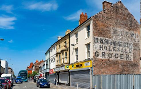 2N0JH3N High Street, Rhyl, North Wales. Image taken in May 2022.