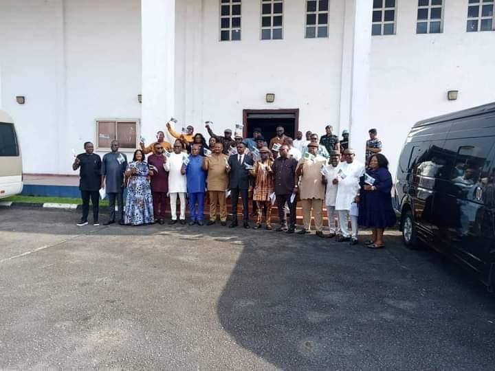 BREAKING: 27 Rivers Assembly members defect to APC