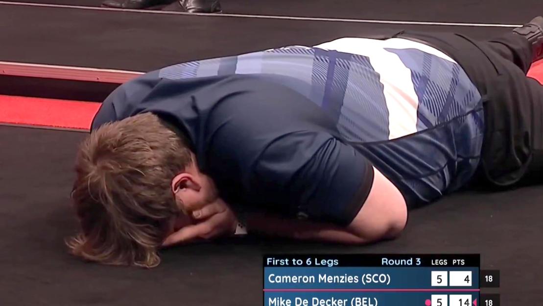 ‘I have never seen the like’ – Cameron Menzies collapses to the floor after ‘miscount of the century’ on MATCH DART