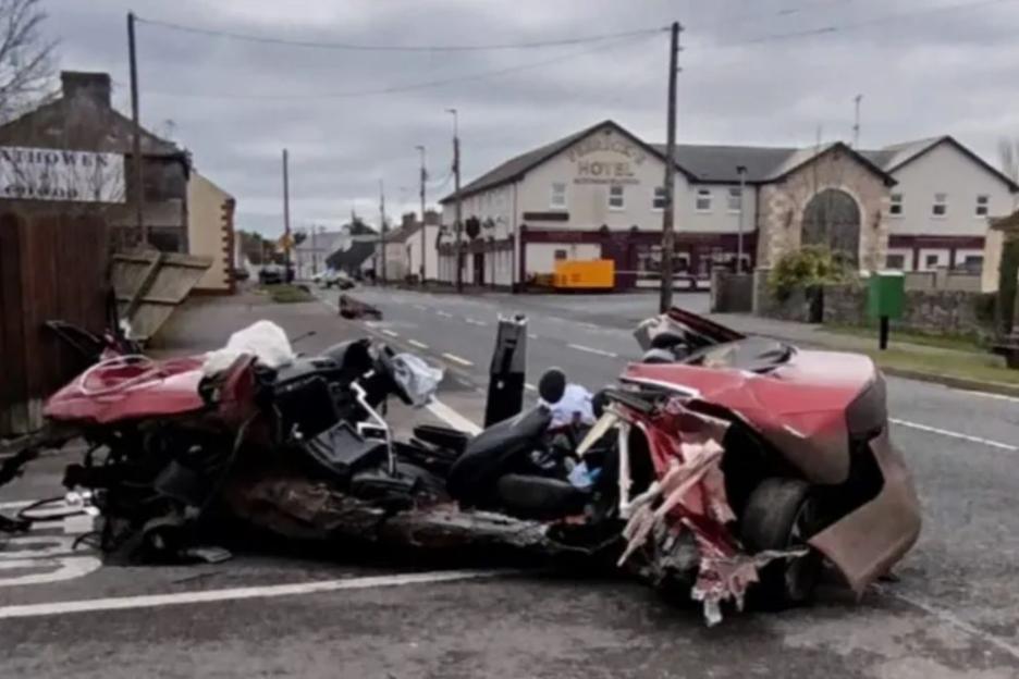 ‘Shocking’ scene after 2 men, 20s, critically injured in 200kph Westmeath smash with ENGINE & debris strewn down street