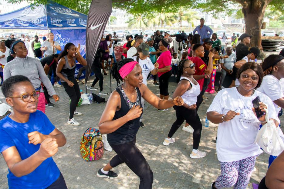 Over 1,000 Attendees Join the Oriflame Wellosophy Fitness Party for a Day of Wellness 6