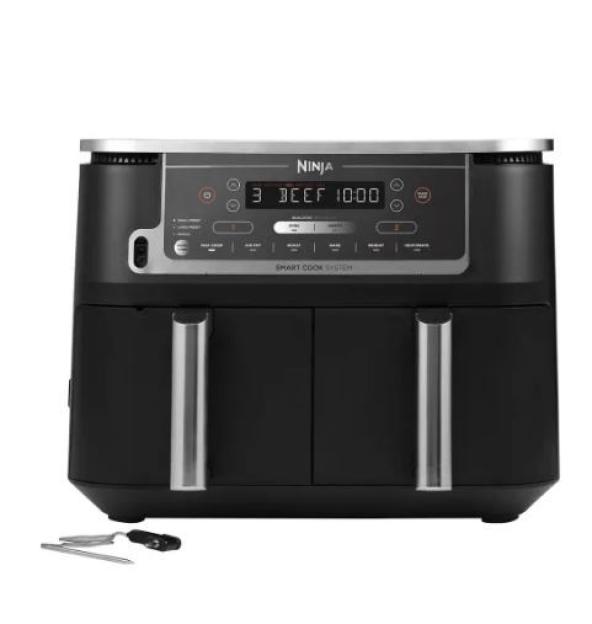 The TikTokker was using the Ninja Foodi MAX Dual Zone Air Fryer with Smart Cook System AF451UK.