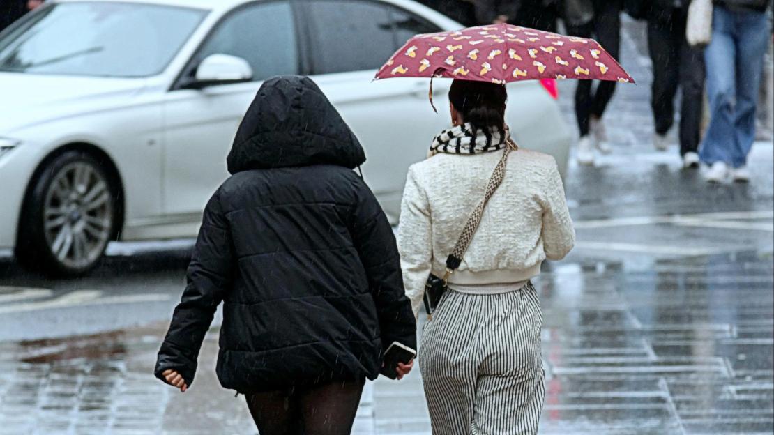 UK weather: Met Office warns hail, thunderstorms & up to 9 HOURS of rain to hit just days after 21C sunny spell