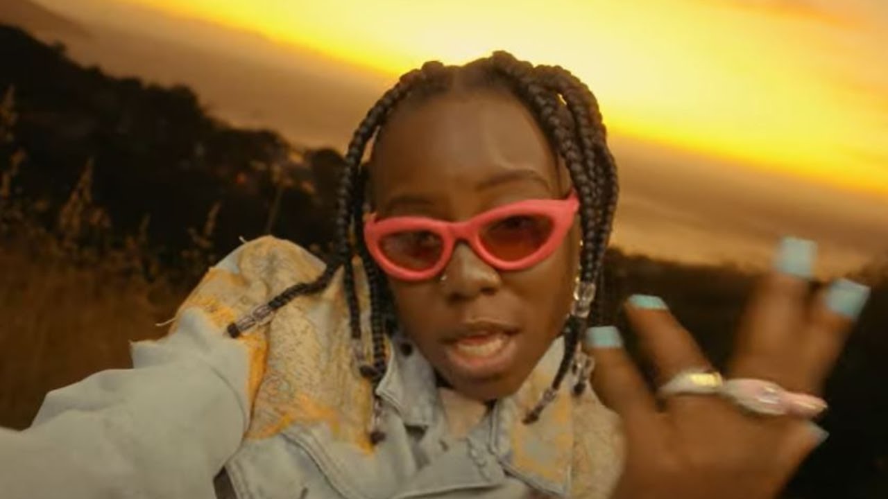 Teni drops Music Video for “Maitama”