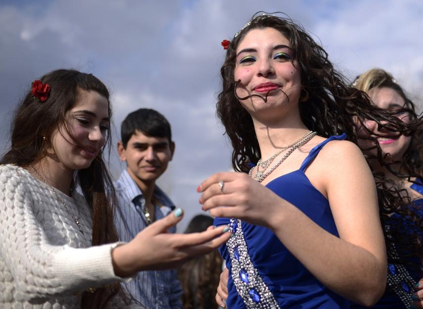 Roma girls at an open-air bride market.