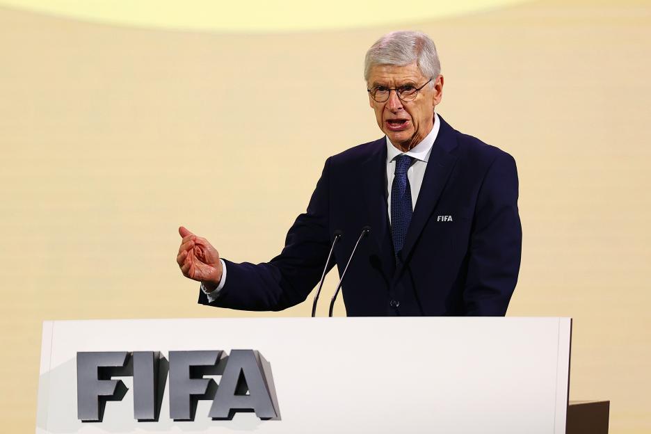 Arsene Wenger speaking at a FIFA Congress.