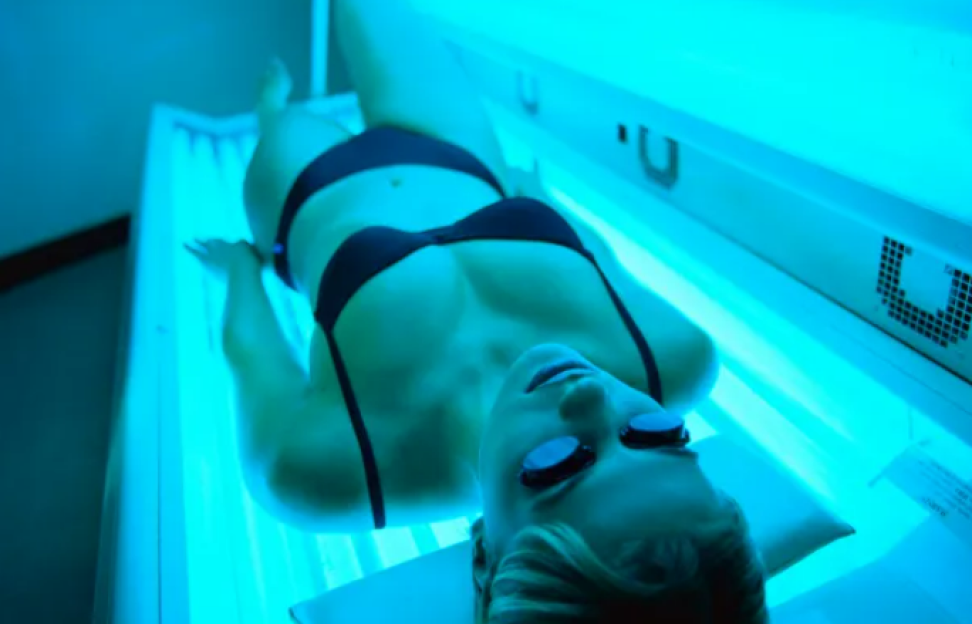 I&#8217;m showing the reality of using sunbeds for decades &#8211; I love my year-round tan but my ‘roasted' skin is ‘disgusting' 3