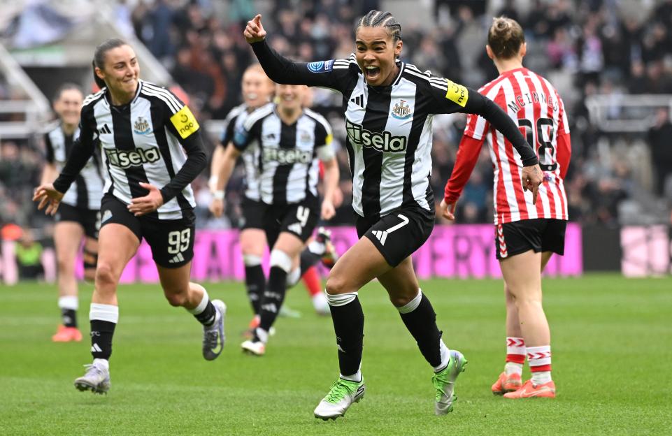 Shania Hayles of Newcastle United celebrating a goal.