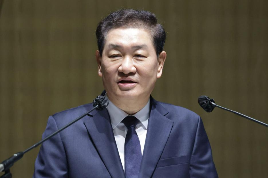 Samsung Electronics boss Han Jong-hee dies suddenly aged just 63 after turning TV business into worldwide success