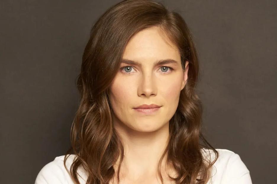 Amanda Knox claims she was groped by jail guard & made to strip naked during interrogation over Meredith Kercher murder