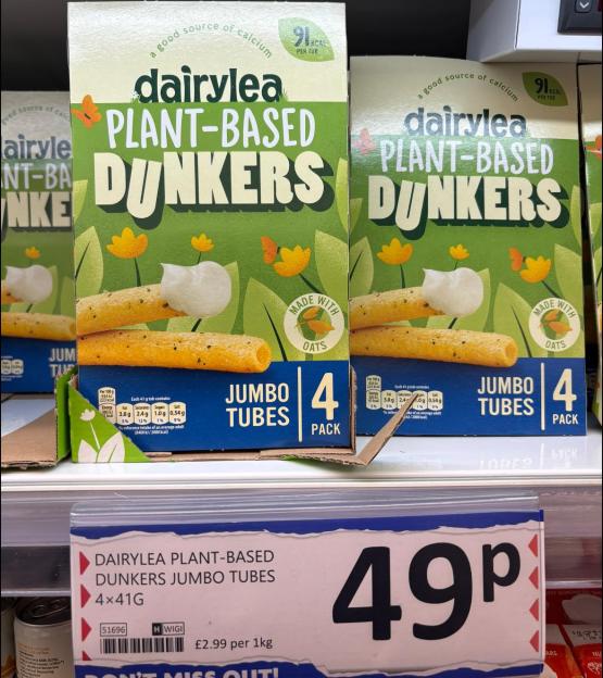 Dairylea Plant-Based Dunkers Jumbo Tubes, 4 pack, 49p.